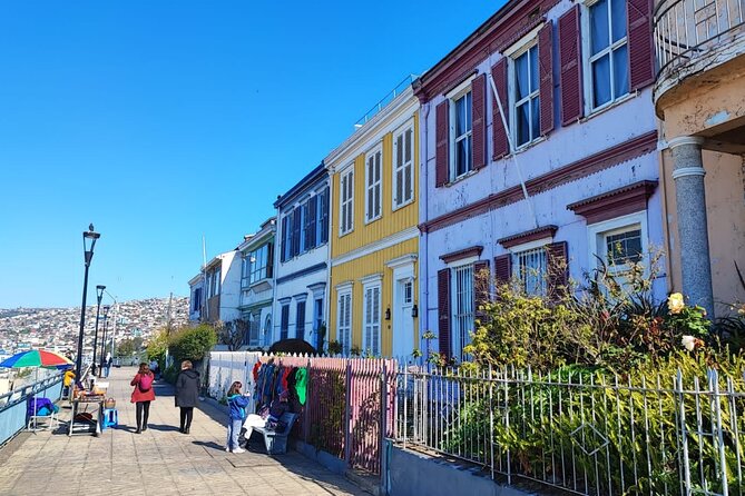 2 Hour Walking Tour in Valparaiso - Paseo Atkinson is the first major viewpoint