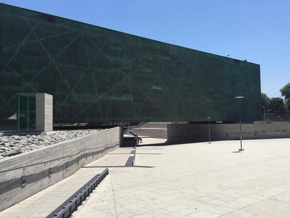 2-Hour Walking Tour of Yungay The Coolest Neighborhood in Chile - Key details before you book
