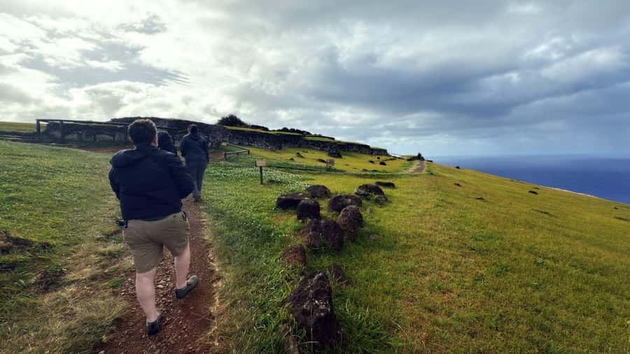 Ahu Vinapu, Rano Kao and Orongo City Half-Day Tour - What the guide adds to the experience