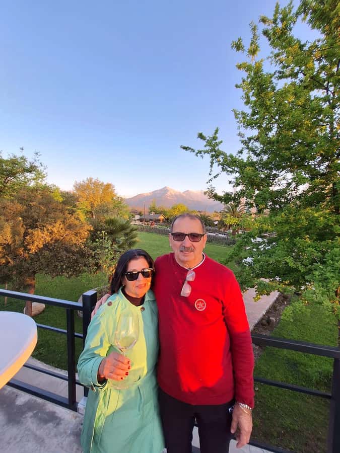 Alyan Family sunset winery - Dinner indoors with more wine