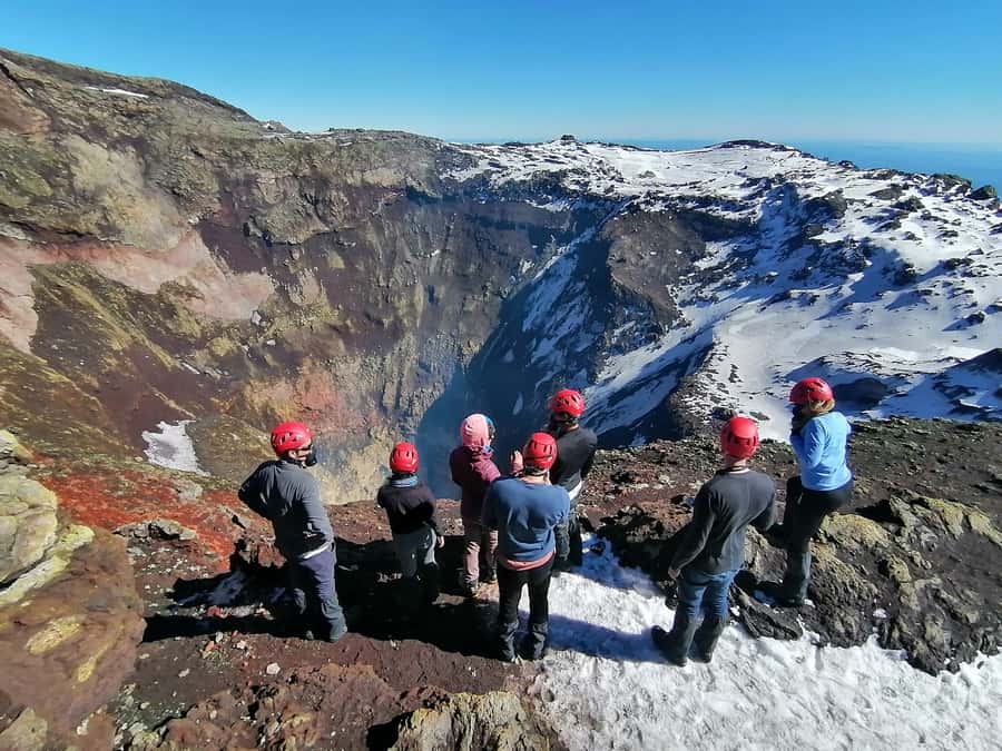 Ascent to Villarrica volcano 2,847masl, from Pucón - Five to Six Hours Above the Tree Line