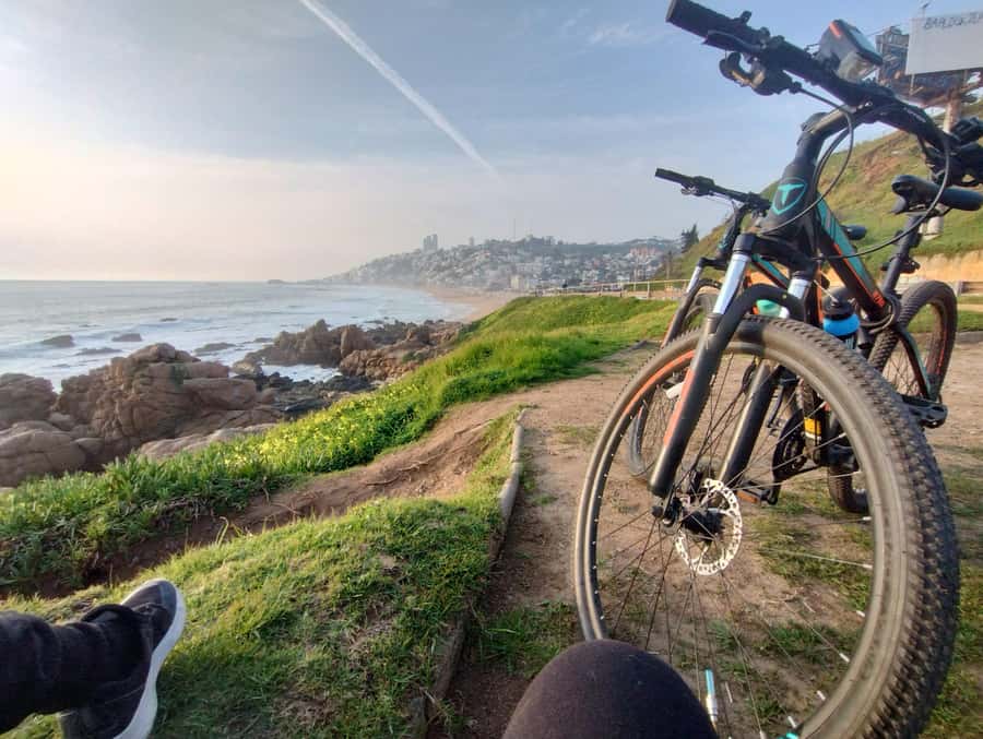 Bike ride along the coast of Viña del Mar or Valparaíso, you choose! - FAQ