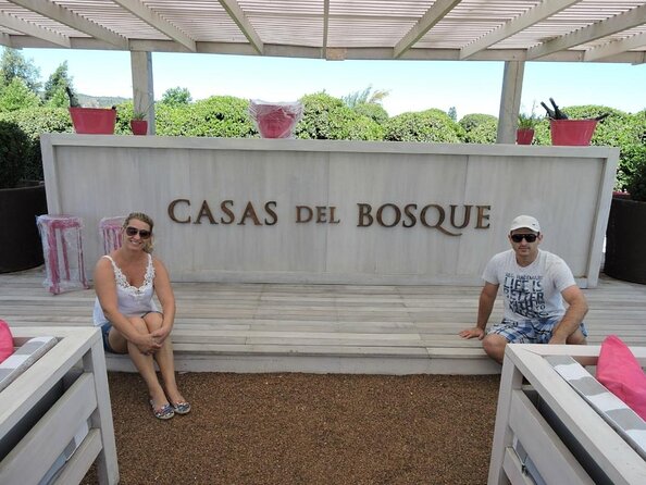 Casas del Bosque Winery + RE Wineries : Exclusive Tour + Transfer - Key points at a glance