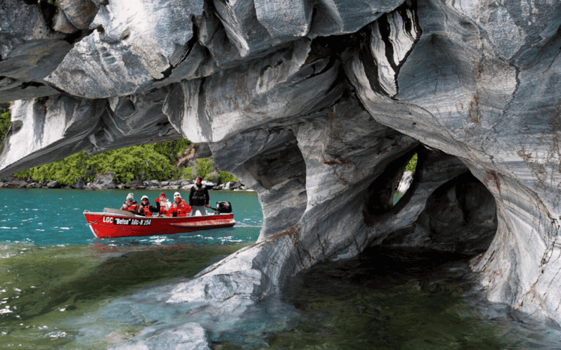 Coyhaique: Marble Chapels and Lake General Carrera Tour - Puerto Río Tranquilo and the boat departure