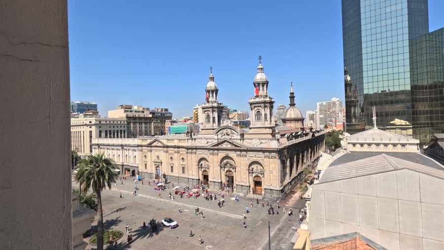 Dia Completo en Santiago: Museo+San Cristobal+City Tour - The cathedral and city buildings complete the picture