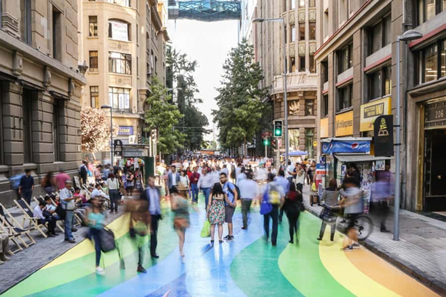 Discover Santiago, where modernity merges with history - Financial Santiago and Paseo Ahumada