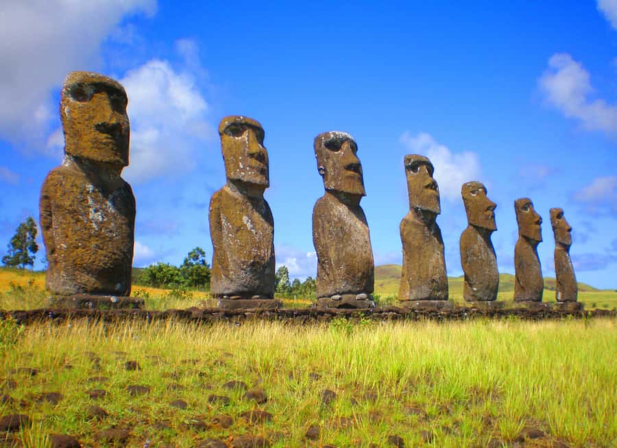 Easter Island: 2 Full Days Private Tour - Guides, languages, and cultural context