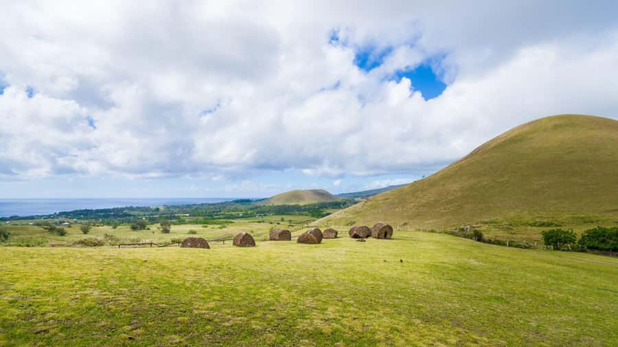 Easter Island: Full Day Ancestral Caves and Orongo Village - Why the private format matters at $219