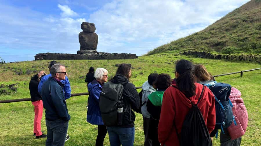 Easter Island: Full-Day Tour to Anakena - Ahu Nau Nau and the Move Toward Anakena