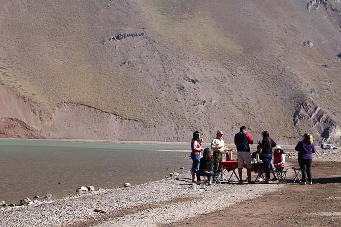 Embalse el Yeso and Termas del Plomo in semi-private 4x4 - My call: a strong choice for a special mountain day