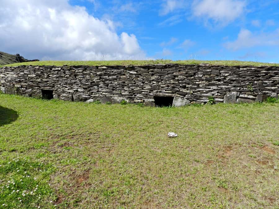 From Hanga Roa: Journey from Orongo to Ana Te Pahu - A full day across Rapa Nui’s sacred sites