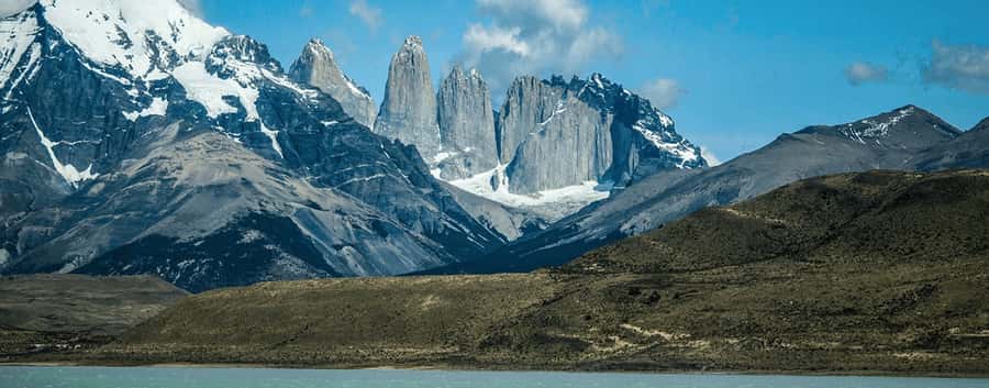 From Puerto Natales: Torres del Paine National Park Day Tour - The Paine Massif, lakes, and roadside viewpoints