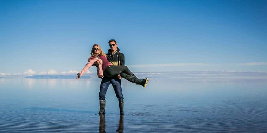 From San Pedro de Atacama: 3 days to Uyuni Salt Flat - Key points at a glance