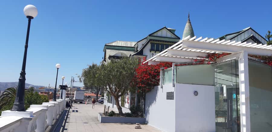 From Santiago: Isla Negra, Pablo Neruda Museum & Winery Tour - Entering Pablo Neruda’s former home at Isla Negra