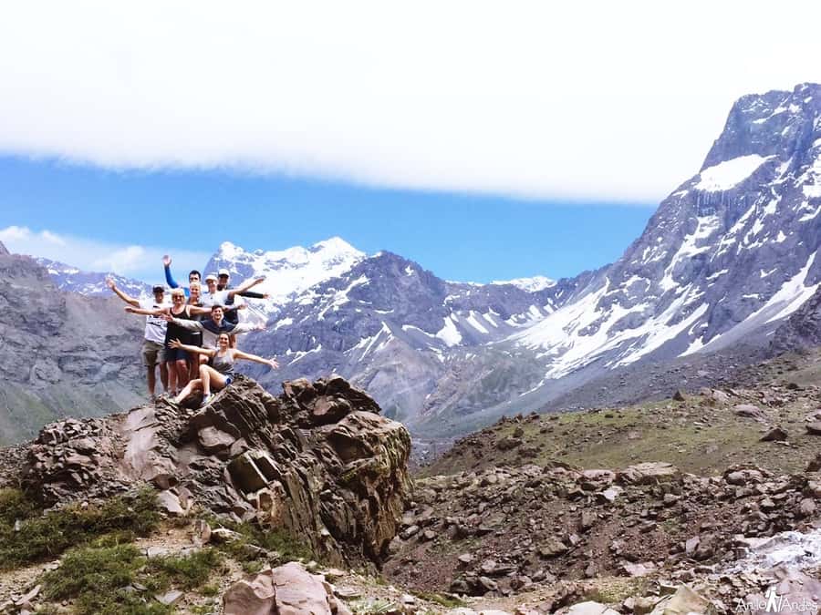 From Santiago: Maipo Canyon Volcano and Hot Spring Tour - Group size, guides, and the feel of the day