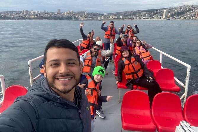 Full Day Tour in Valparaiso and Vina del Mar - Plaza Sotomayor and the port district