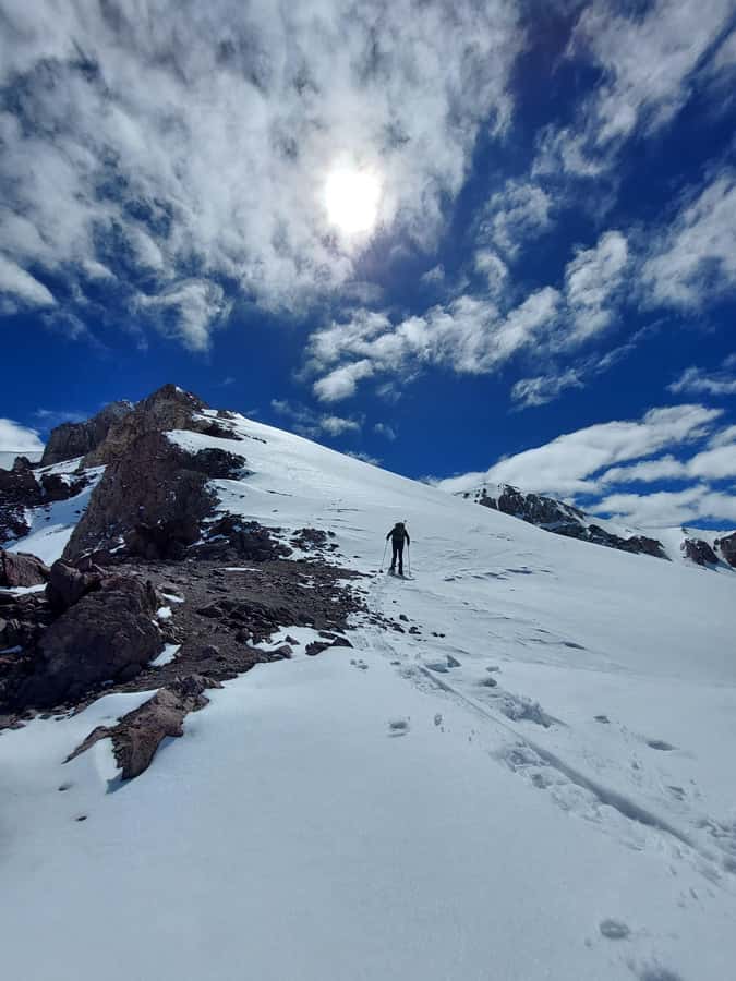 Full-Day Trek to Cerro El Pintor from Santiago - The descent is part of the challenge