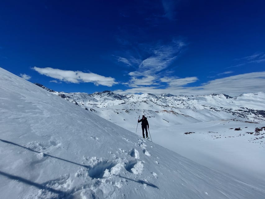Full-Day Trek to Cerro El Pintor from Santiago - What the $215 price really covers