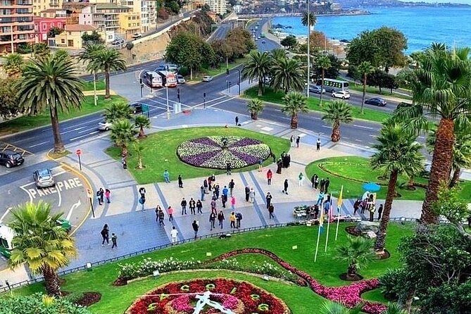 Full day Vina del Mar and Valparaiso experience - Pablo Neruda and the coastal road