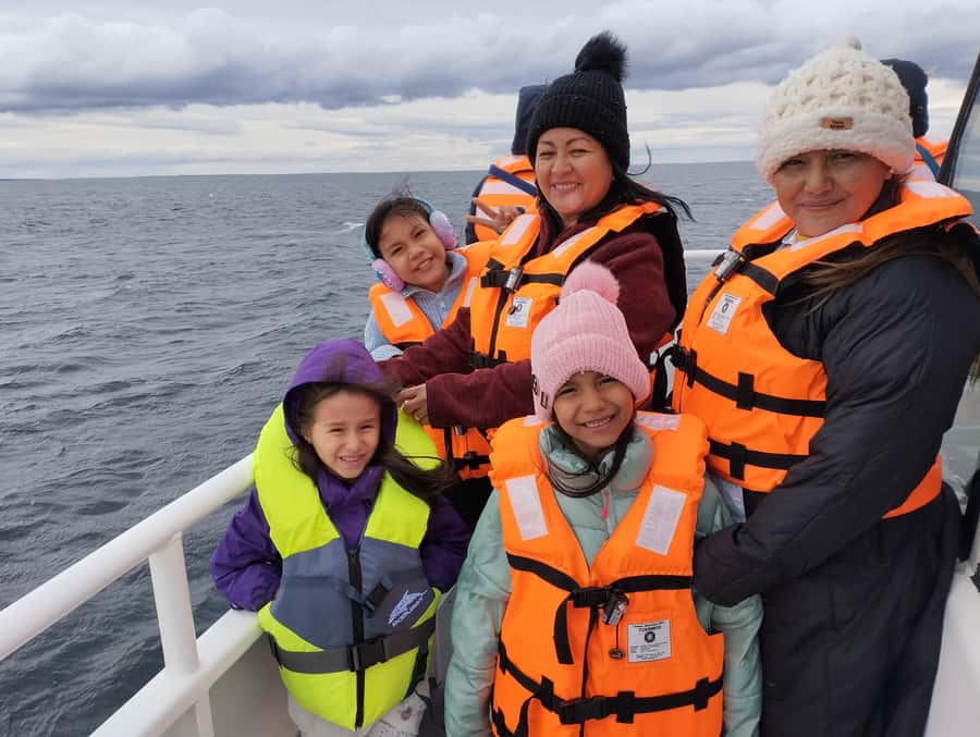 Magdalena Island: Walk with the penguins - Sailing from Prat Pier into the Strait of Magellan