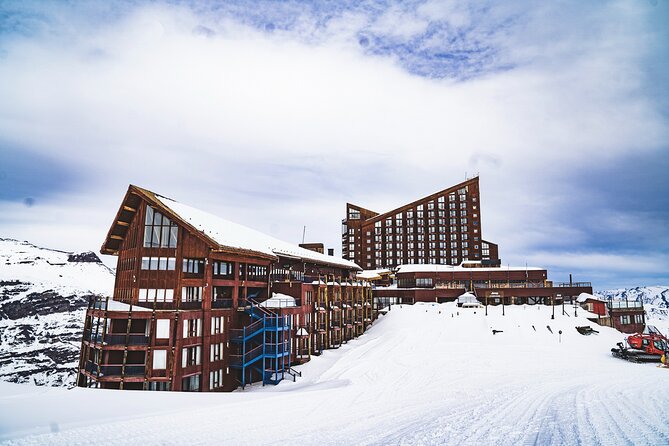 Nevado Valley Tour with Lunch in Hotel - The gondola ride and mountain views