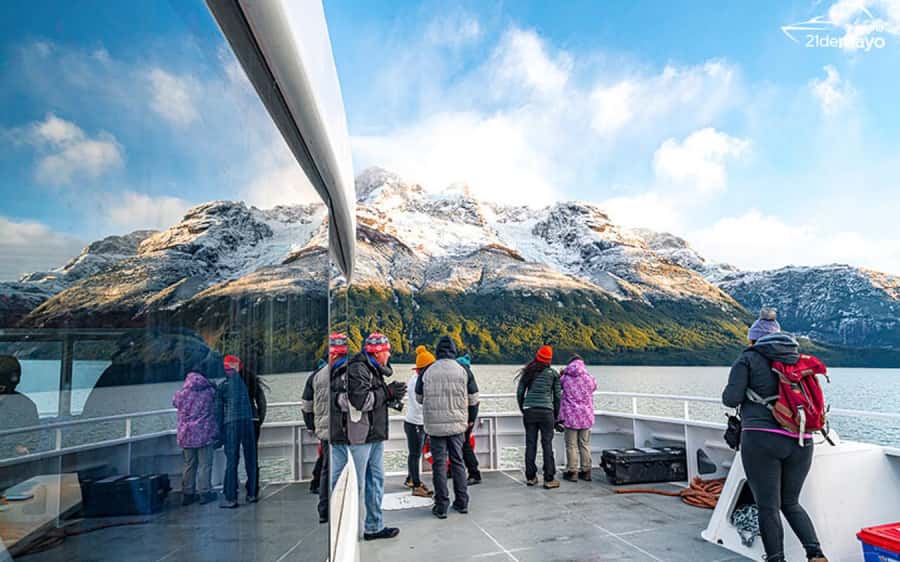 P. Natales: Balmaceda & Serrano Glaciers with Lunch & Whisky - What the $313 price really buys