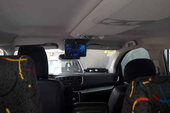 Private Transfer from Santiago Hotel to SCL Airport - A simple ride from Santiago to SCL Airport