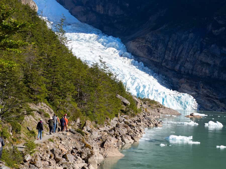 Puero Natales: Glacier Tour with Lunch & Whiskey Aperitif - Key points at a glance