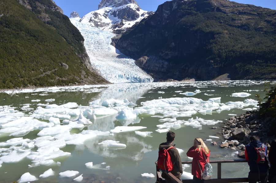 Puero Natales: Glacier Tour with Lunch & Whiskey Aperitif - The 8:00 a.m. departure through Ultima Esperanza Fjord
