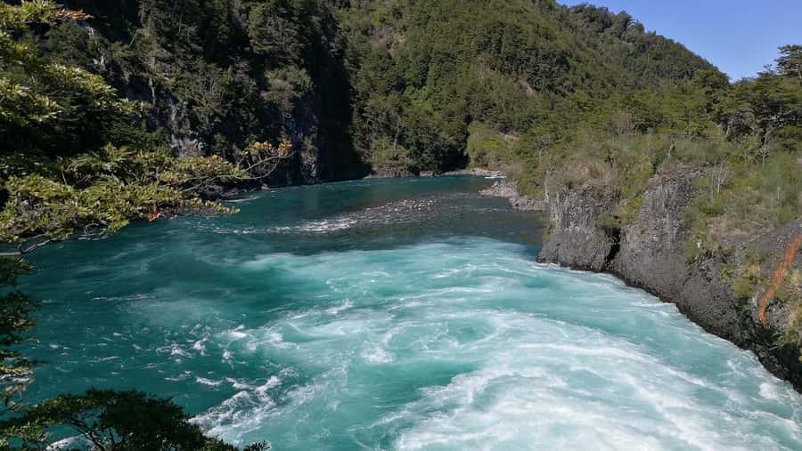 Puerto Montt: Osorno Volcano and Petrohué Falls Guided Tour - Osorno Volcano at 1,240 meters