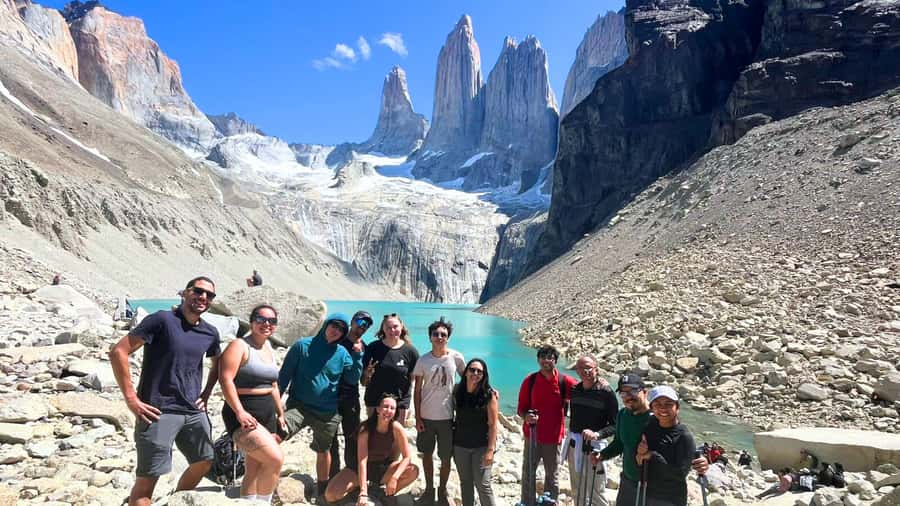 Puerto Natales: Base Torres Small Group Trekking - The descent back to the van