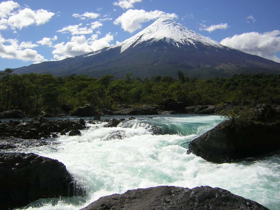 Puerto Varas: Osorno Volcano, Petrohue Falls Full-day Trip - Why this Puerto Varas day trip works
