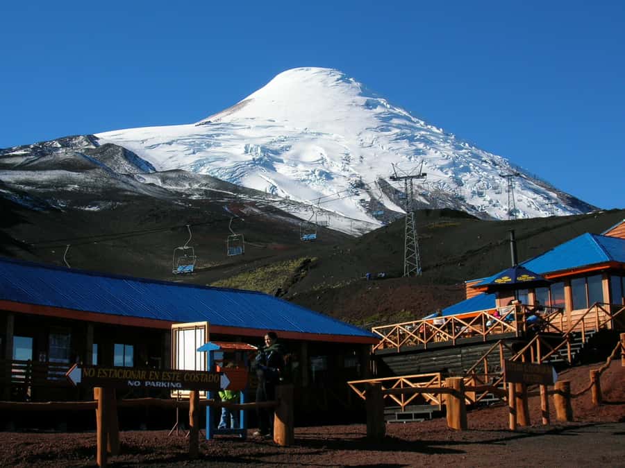 Puerto Varas: Osorno Volcano, Petrohue Falls Full-day Trip - Reaching Osorno Centro de Ski y Montaña