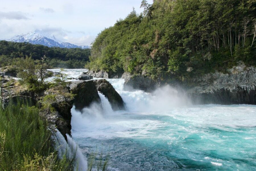 Puerto Varas: Osorno Volcano, Petrohue Falls Full-day Trip - What the $58 price really covers