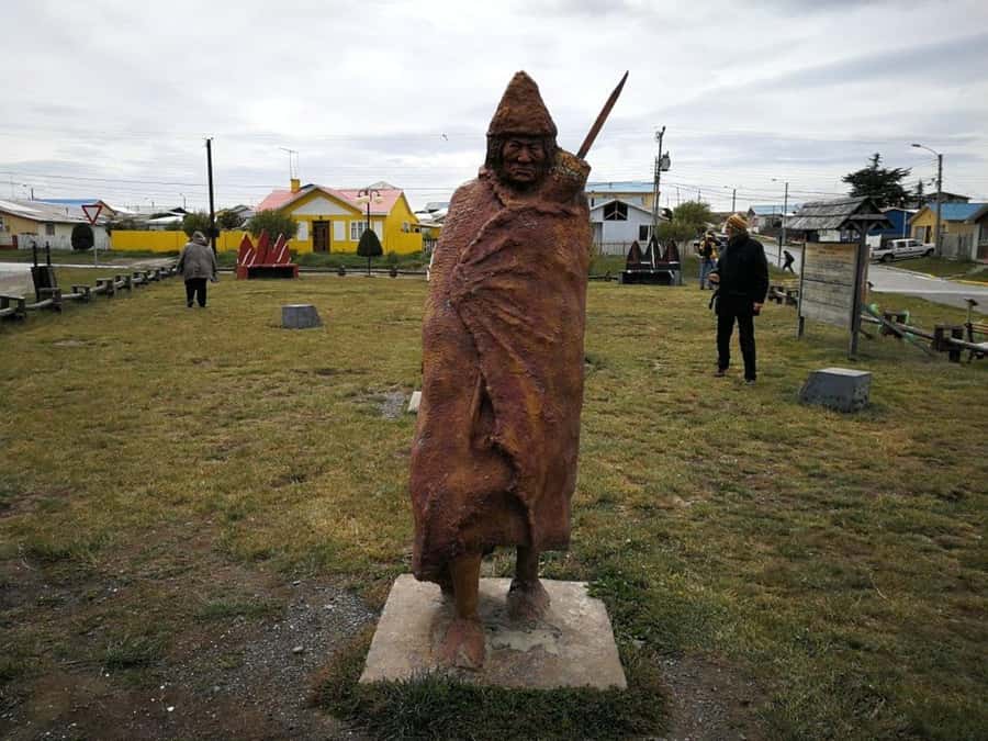 Punta Arenas: King Penguin Park and Tierra del Fuego Trip - The road to Bahía Inútil