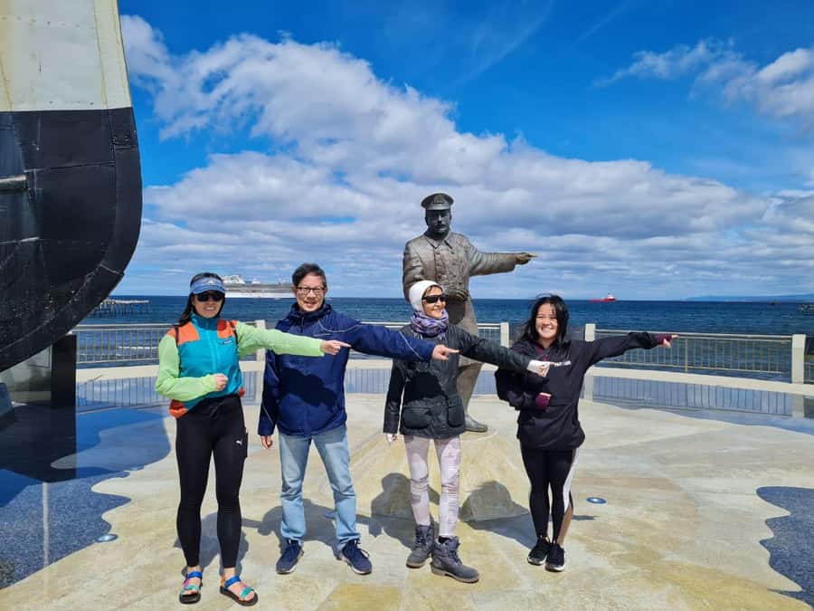 Punta Arenas: Magallanes National Reserve and City Tour - Seeing Punta Arenas from Cerro de la Cruz
