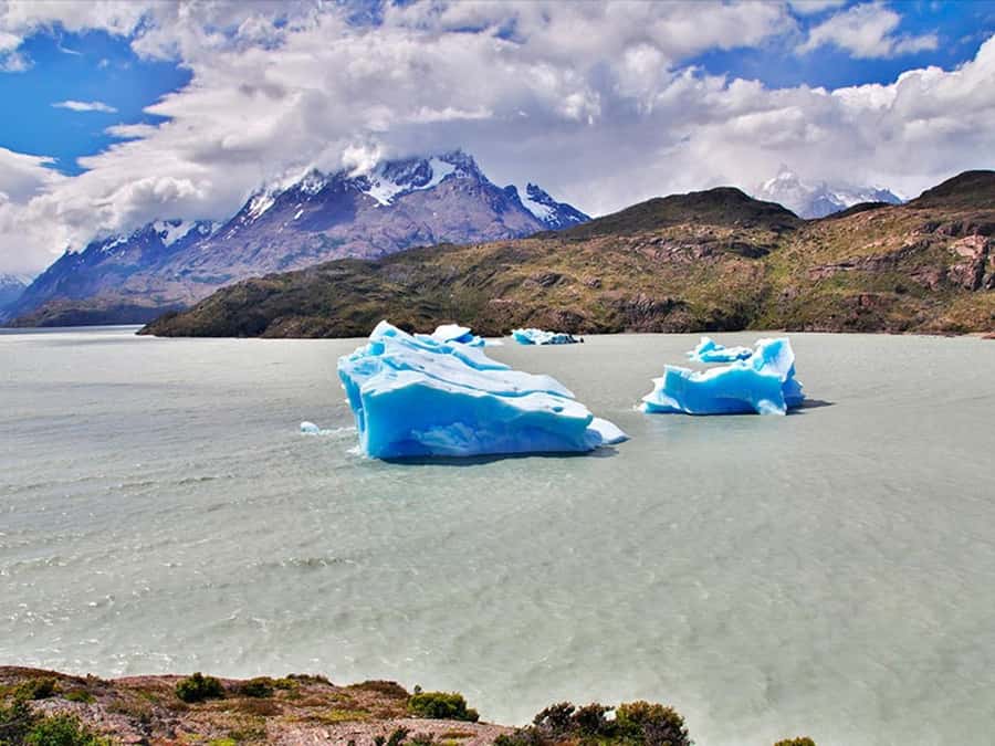 Punta Arenas: Torres del Paine & Grey Glacier Full-Day Boat - Pehoé gives you the classic mountain view