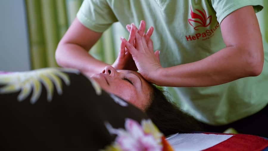 Rapa Nui: Polynesian Massage - A practical reset after a day around Rapa Nui