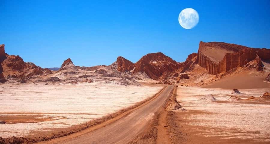 San Pedro de Atacama Day Trip: Atacama Desert and Salt Flats - Monjes de Pacana, the day’s most unusual rock stop