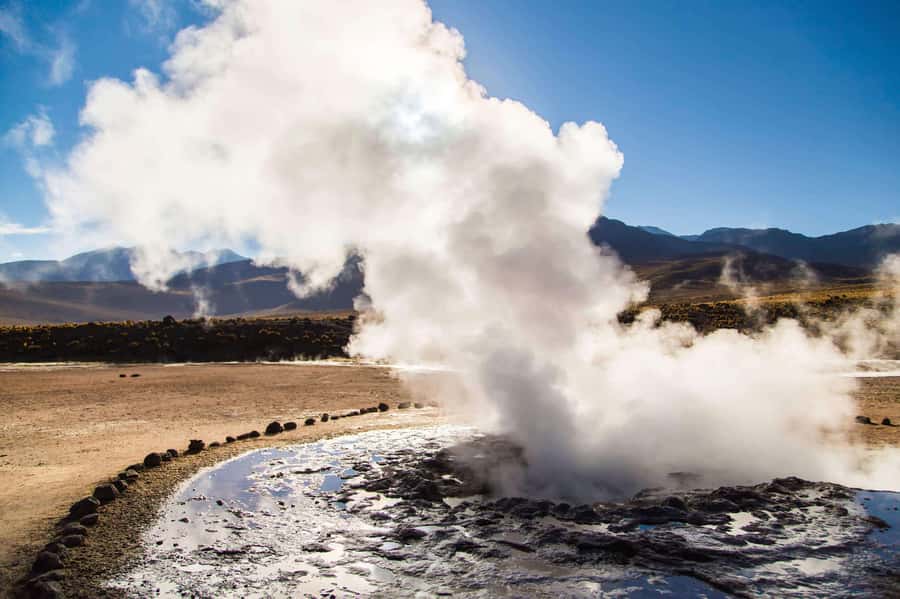San Pedro de Atacama: El Tatio Geysers Tour - Seeing the geysers at 4,200 meters