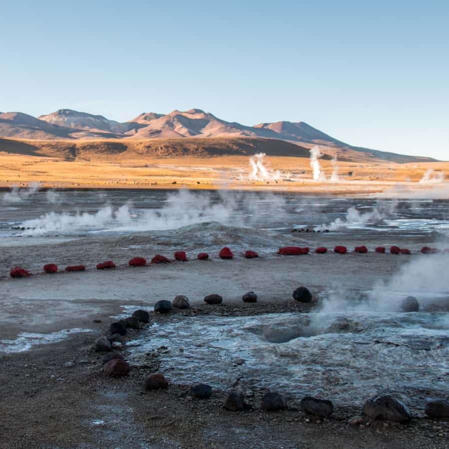 San Pedro de Atacama: Geysers del Tatio - Walking through the third-largest geyser field