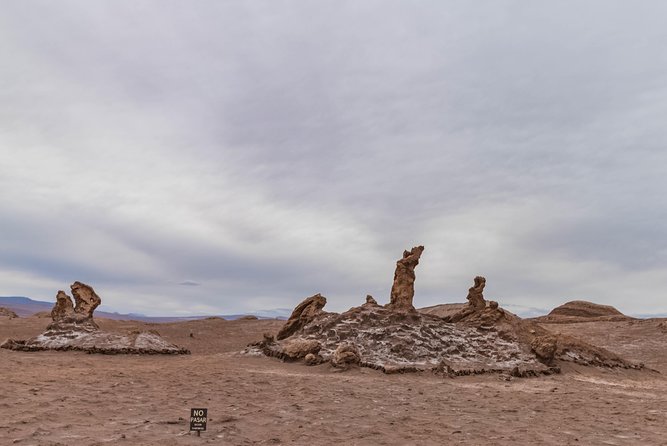 San Pedro de Atacama: Half day Valle de la Luna, Afternoon Tour - Salt caves and the first taste of Martian terrain