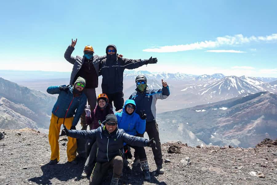 San Pedro de Atacama: Láscar Volcano Summit Hiking Day Trip - Key points before you book