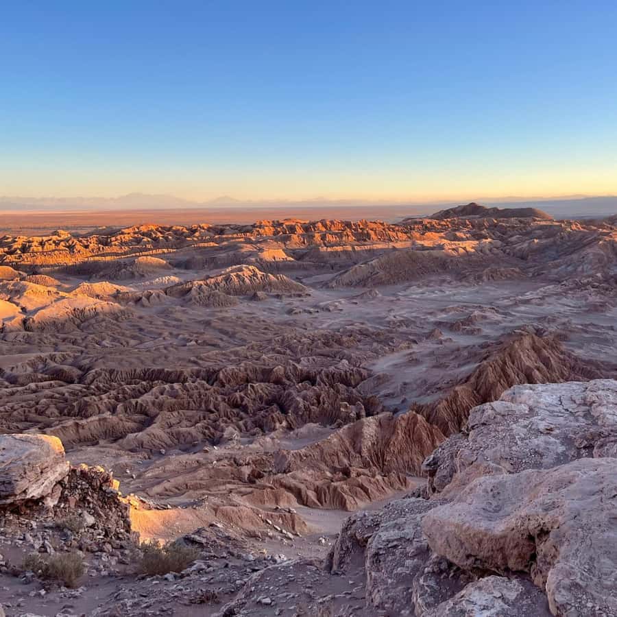 San Pedro de Atacama Tour Guiado Valle de la Luna & Cocktail - Who should book this Valle de la Luna outing?
