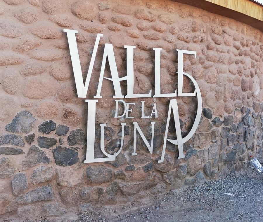 San Pedro de Atacama Tour Guiado Valle de la Luna & Cocktail - Leaving San Pedro in a shared van