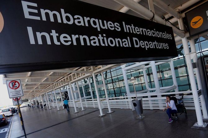 Santiago Airport Private Arrival Transfer - A calm first step after Santiago Airport