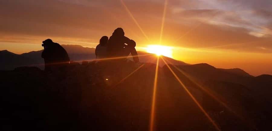 Santiago: Andes Mountains Sunset and Valle Nevado & Picnic - Who should book this Andes outing