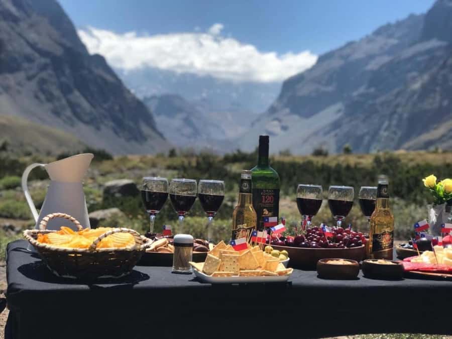 Santiago: Cajon del Maipo Termas Colina Trip - Guides, languages, and the pace of the day