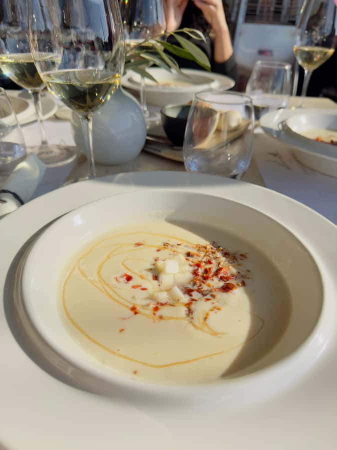 Santiago: Casa del Bosque Winery with Tasting and Lunch - The value of six wines and included transport