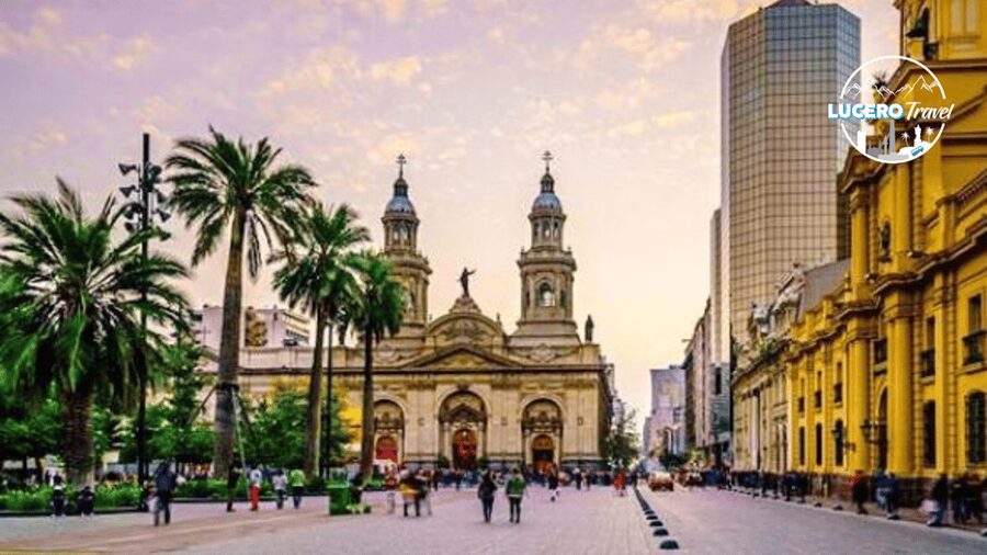 Santiago: City Highlights Walking Tour - Bicentenario Park and modern Sanhattan